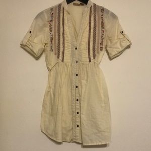 Daytrip button down top size S